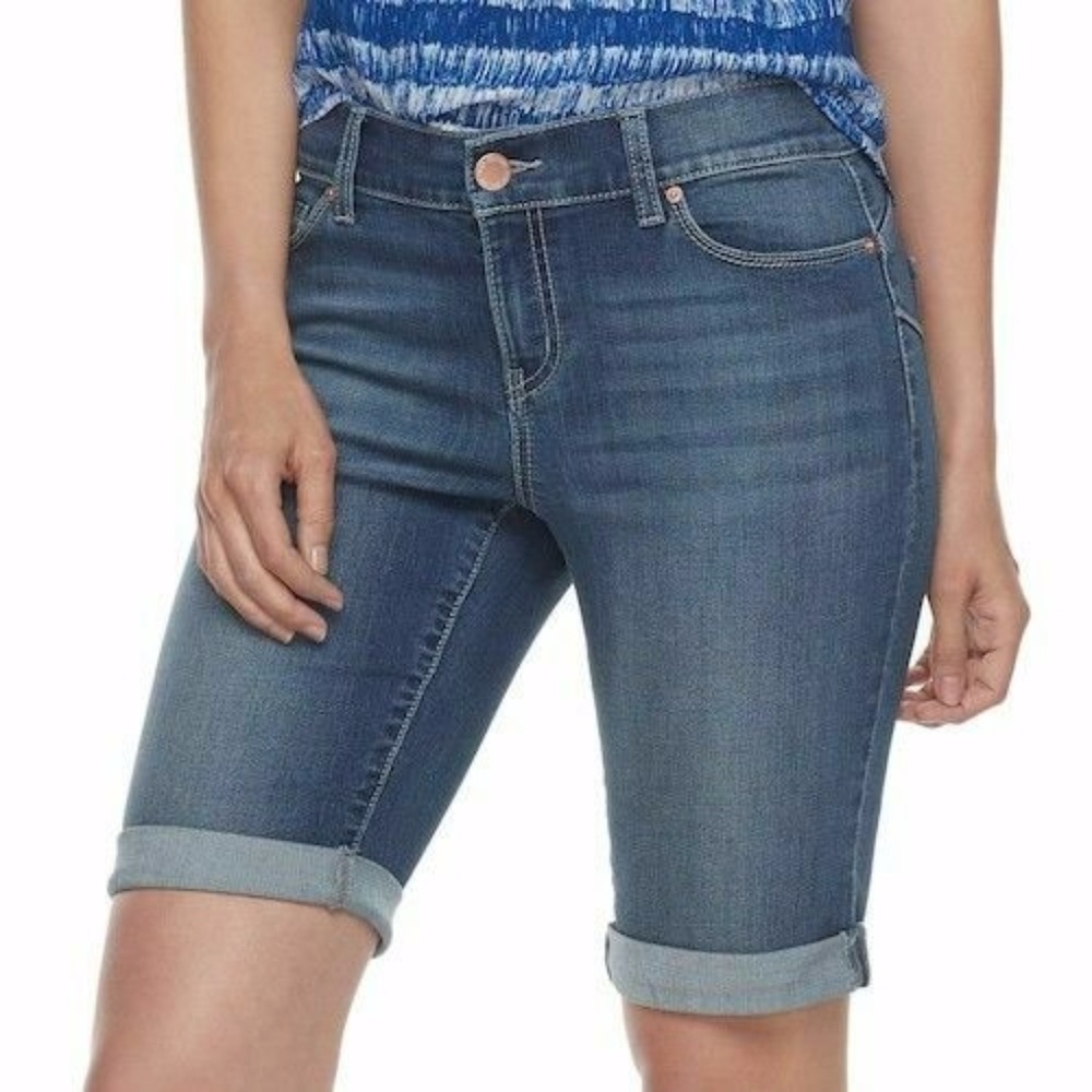 🦋Juicy Couture Bermuda Stretchy Low Rise Shorts 0 - Picture 2 of 8